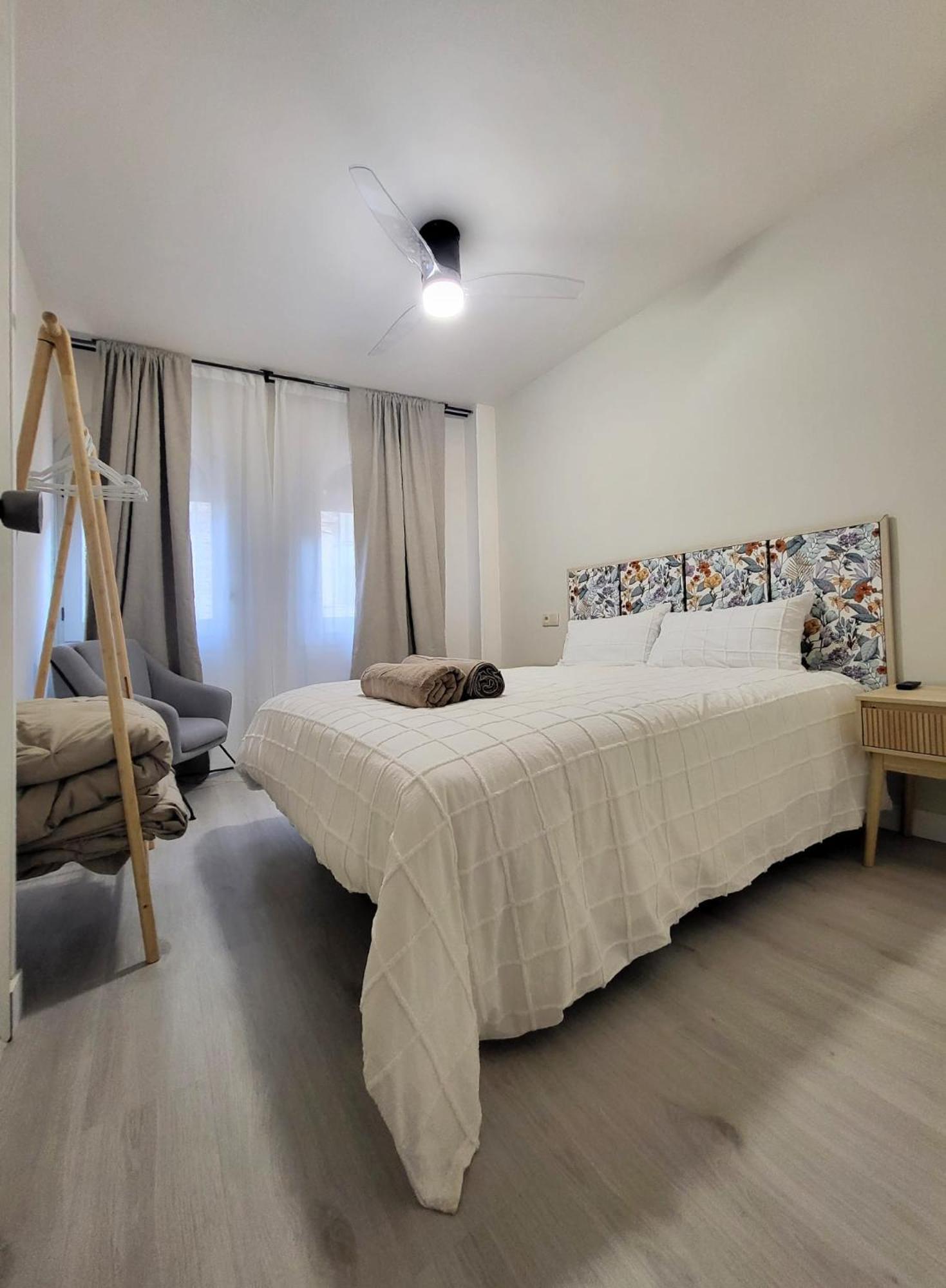 Apartamentos Crispin Candela 科雷拉 外观 照片
